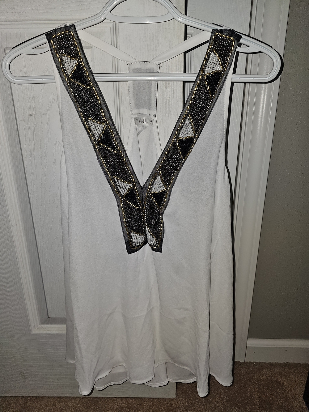 NWOT Venus White Beaded V-Neck Sleeveless Top S